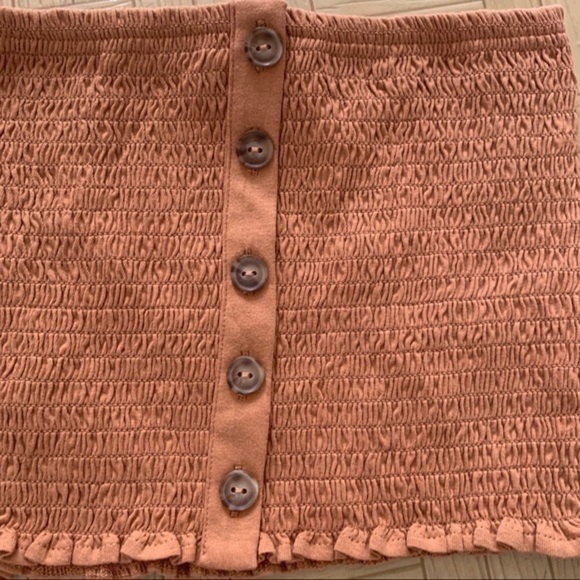 Express Chai Button Front Smocked Crop Top Small - Picture 4 of 8